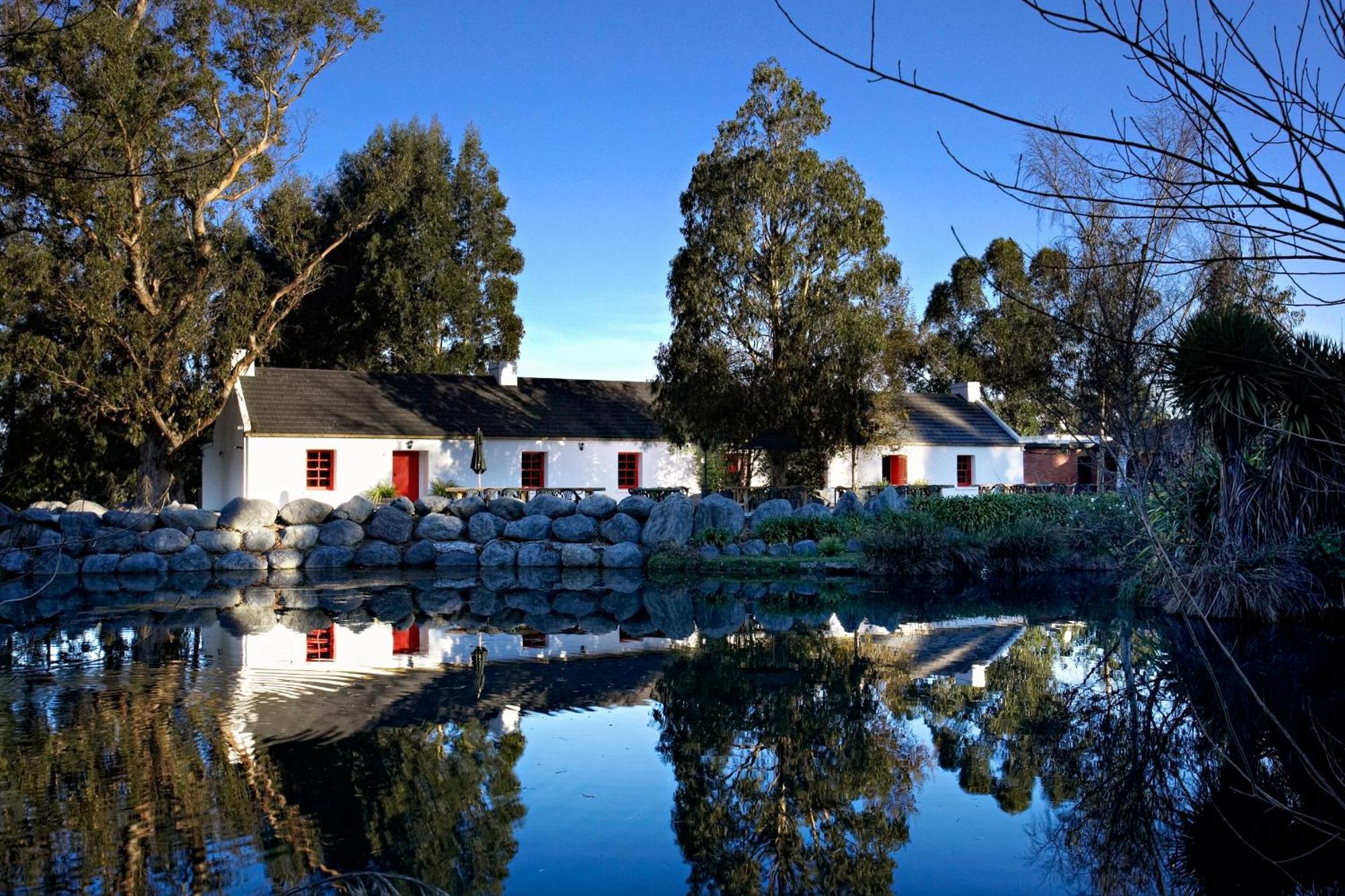 Donegal House Hotel Kaikoura Kültér fotó